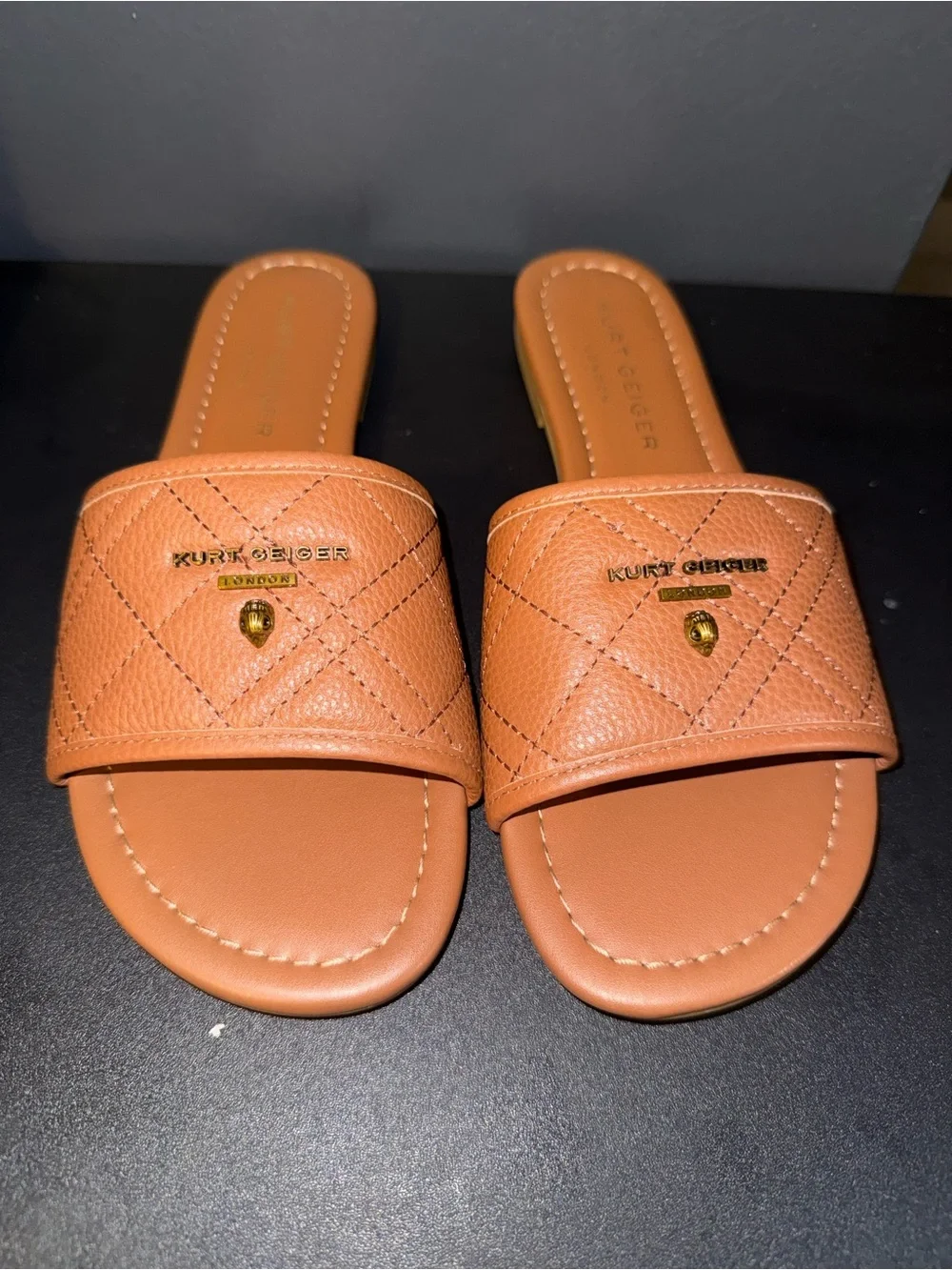 NWOT Kurt Geiger Greenwich Leather Slide Sandals Tan Camel Sz 9 / 40